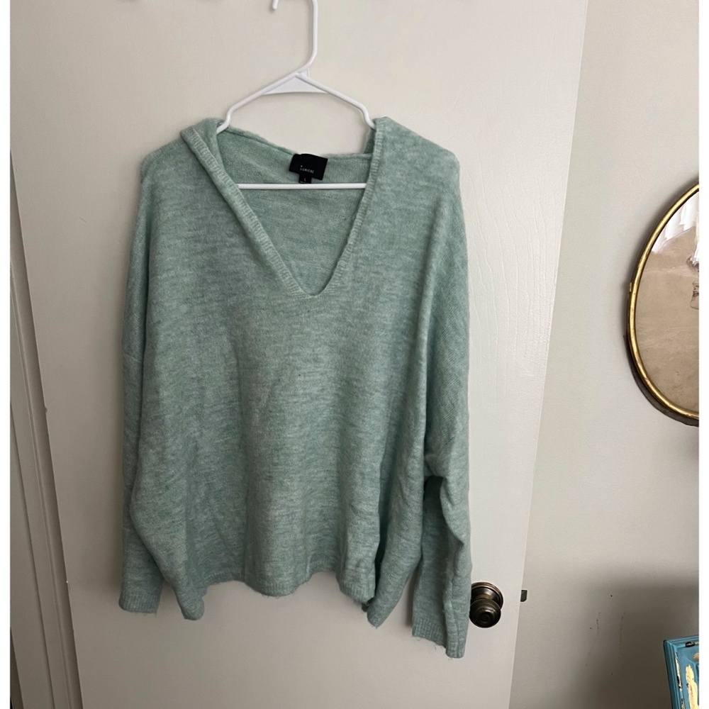 LUMIERE BEAUTIFUL  Mint green sweater with hood  Large